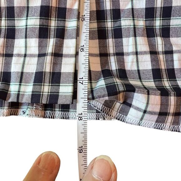 Izod Golf Navy, Green and White plaid Mini Skirt** 8 - Picture 8 of 11